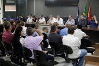 Vereadores cobram do Secretário de Estado de Saúde investimentos no Hospital Regional; UTI foi a principal cobrança