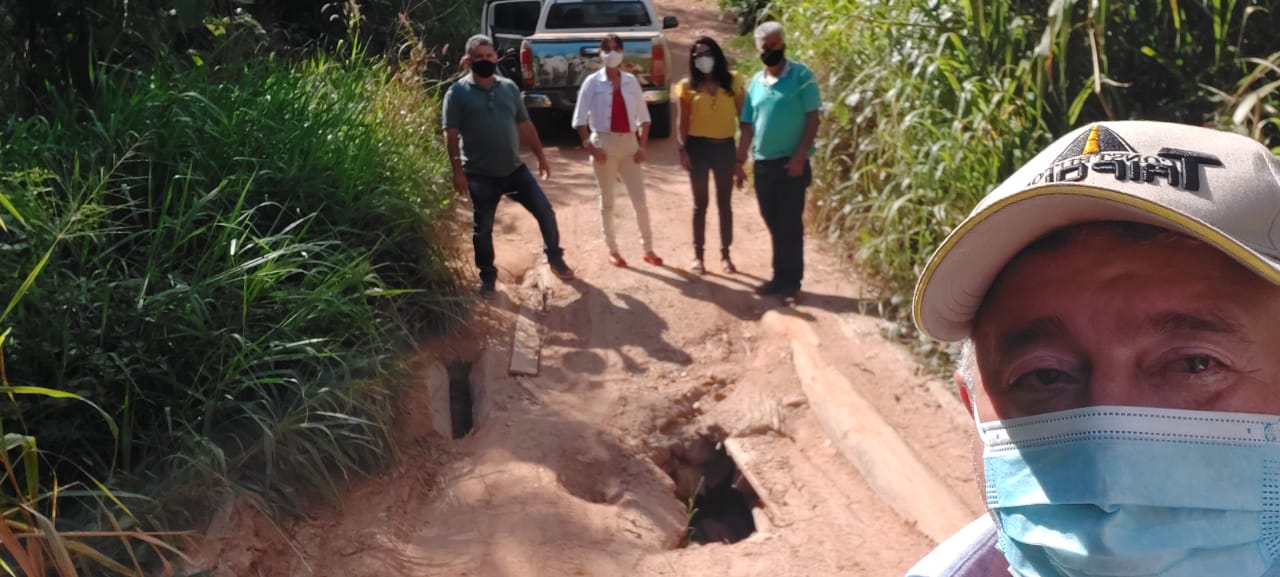 Vereadores cobram recuperação de bueiro na Estrada 28