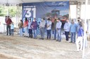 Vereadores participam da assinatura da ordem de serviço para a obra de microrrevestimento em 249 ruas e avenidas