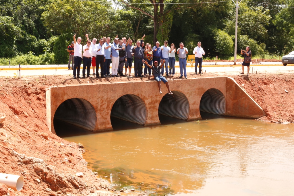 Vereadores participam da inauguração da ponte do bairro Cidade Bela