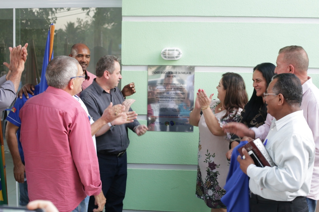 Vereadores participam de inauguração da UBS Ana Neri
