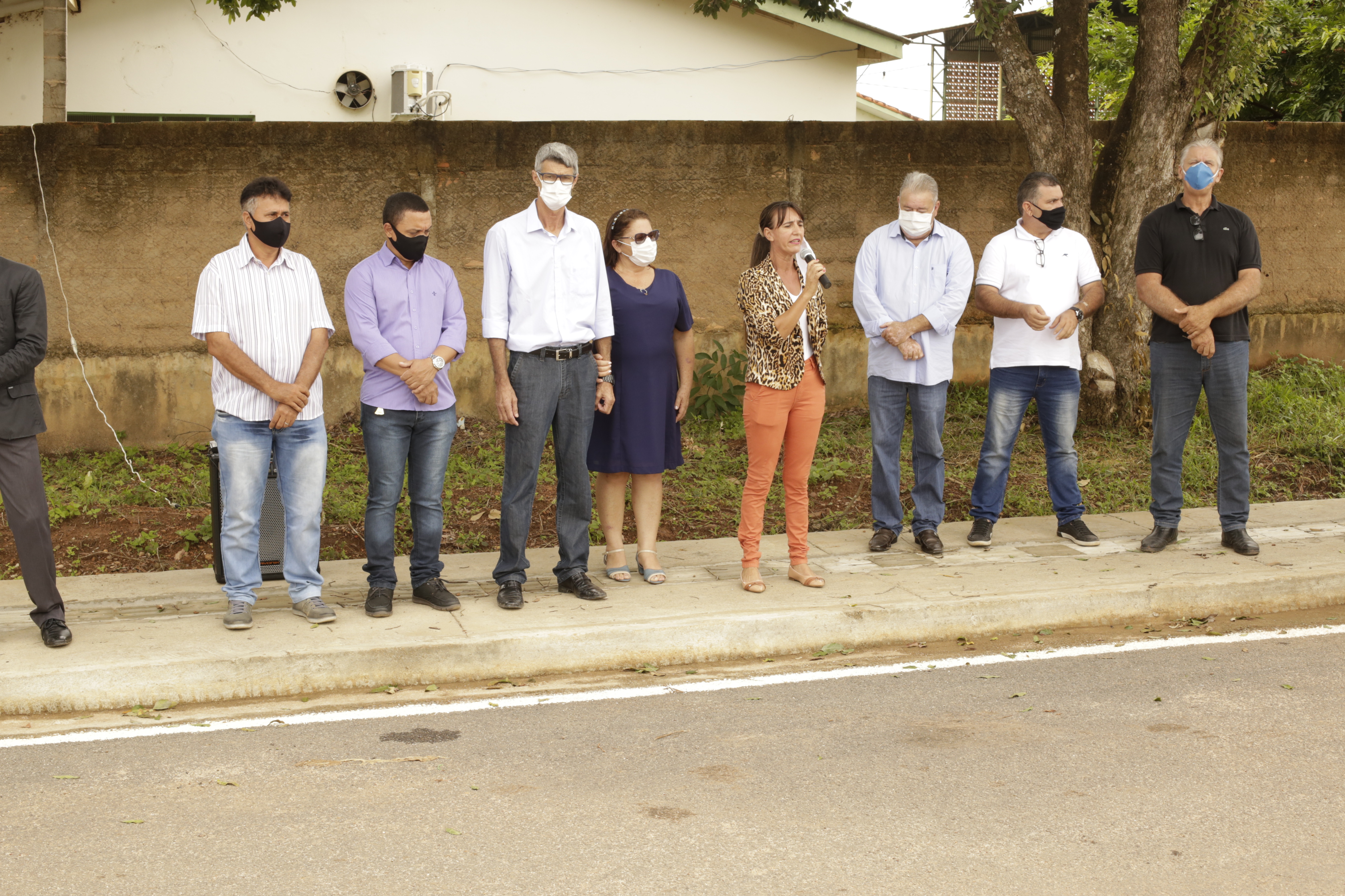 Vereadores participam de inauguração de pavimentação no Bairro Boa Esperança
