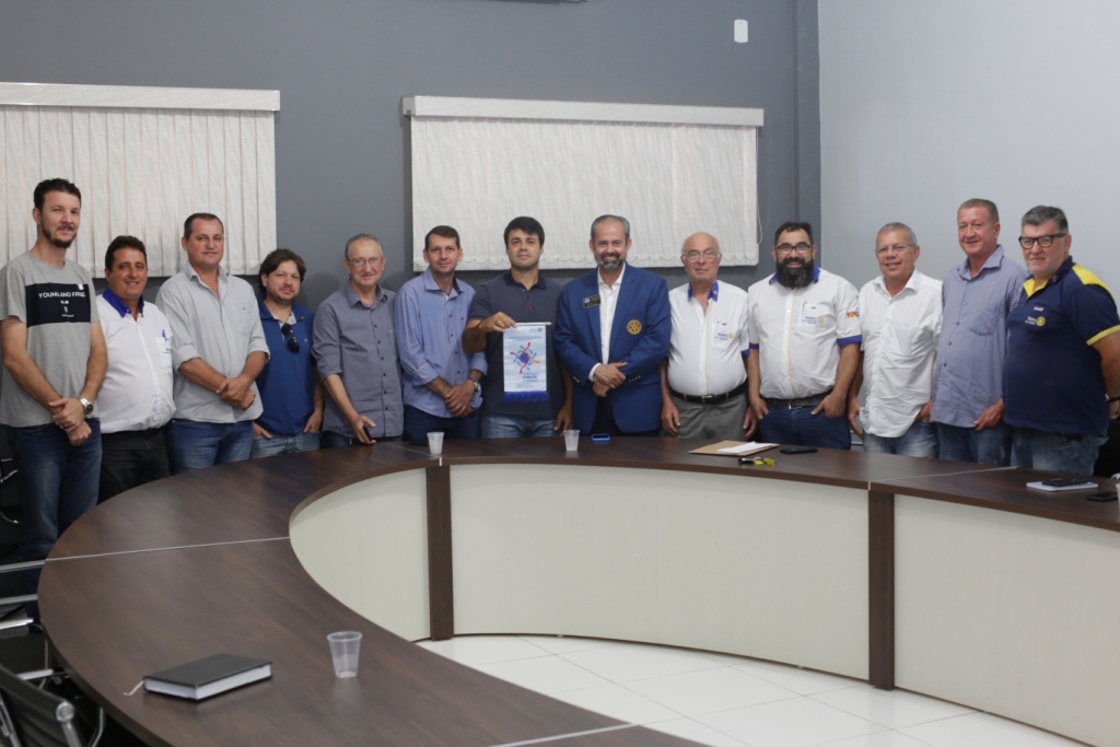 Vereadores se reúnem com o Governador do Rotary Distrito 4440 e rotarianos de Alta Floresta