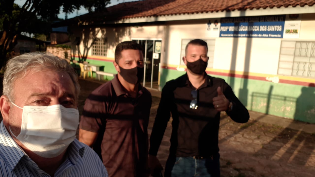 Vereadores Tuti, Douglas e Claudinei vistoriam reforma e ampliação da UBS Boa Nova