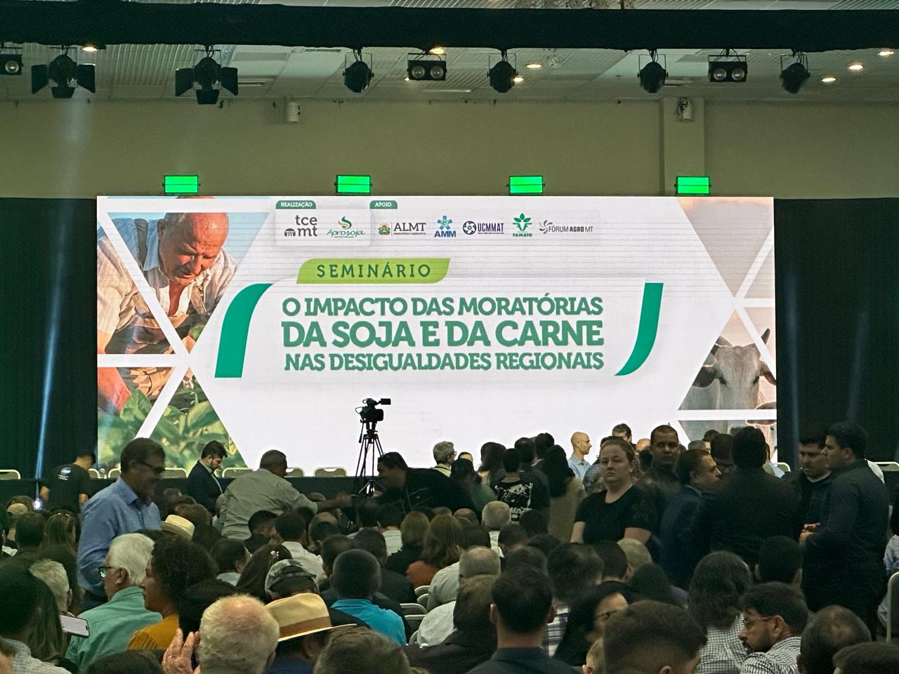 Vereadores Tuti e Zé Eskiva participam de seminário sobre impacto das moratórias da soja e da carne nas desigualdades regionais