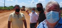 Vereadores vistoriam recuperação da vicinal Terceira Leste