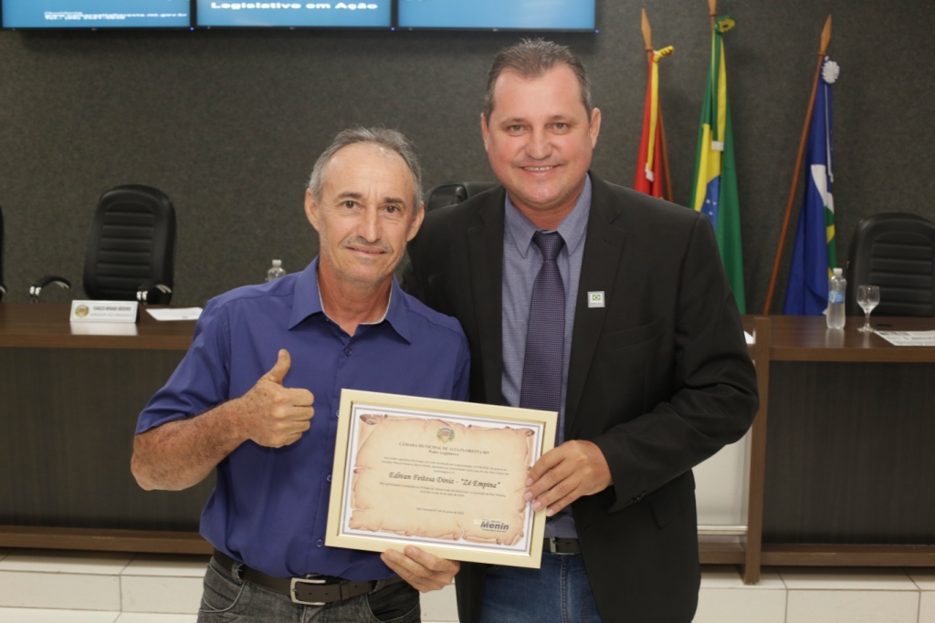 Zé Empina recebe homenagem da Câmara Municipal